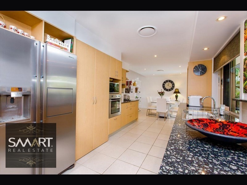 20 Buccaneer Court, Paradise Waters QLD 4217