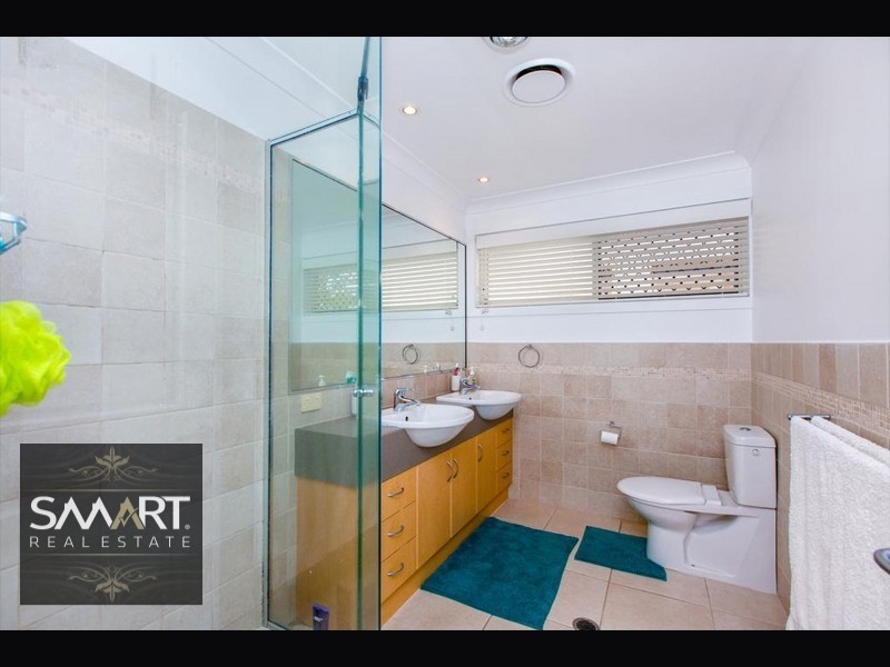 20 Buccaneer Court, Paradise Waters QLD 4217