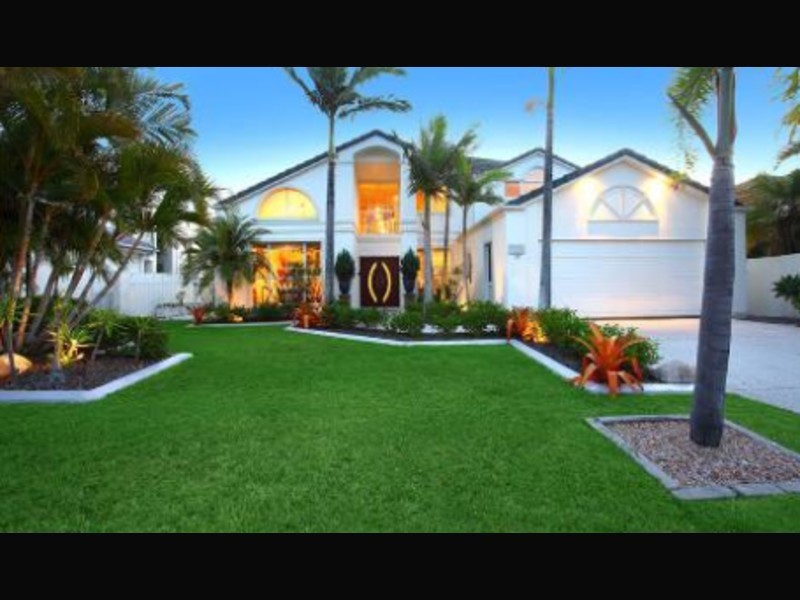 10 Prosperity Drive, Hope Island QLD 4212