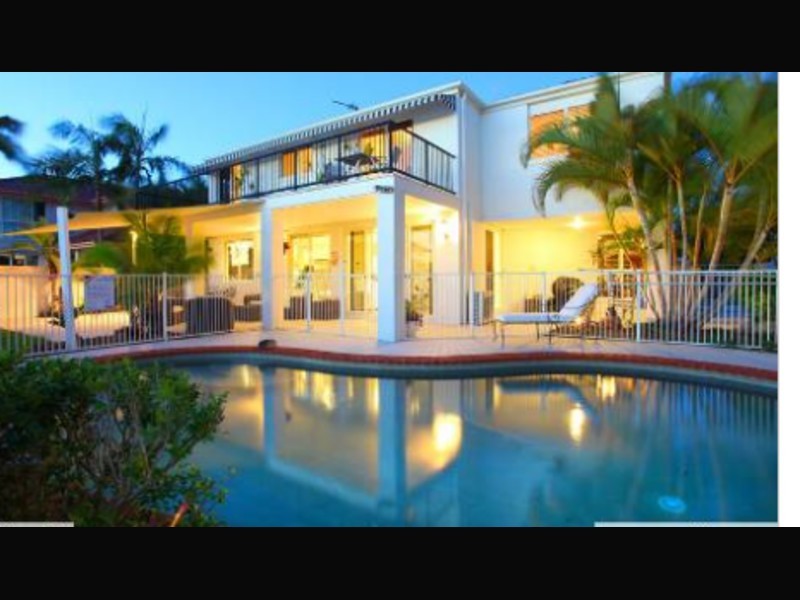 10 Prosperity Drive, Hope Island QLD 4212