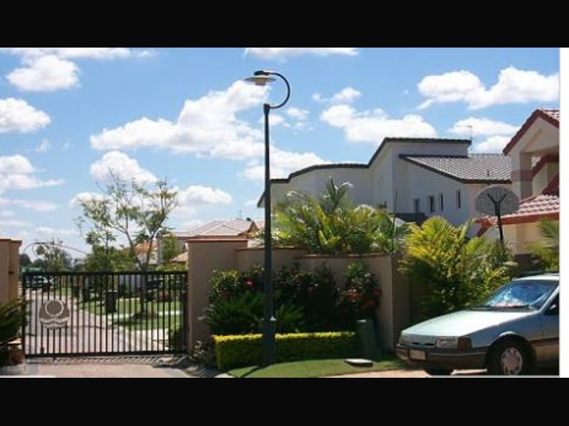 10 Prosperity Drive, Hope Island QLD 4212