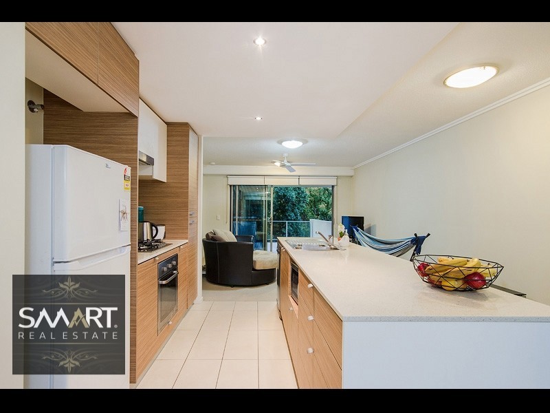 1/154 Musgrave Avenue, Southport QLD 4215