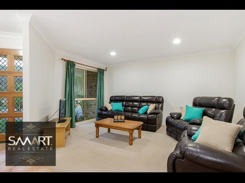 11 Ballybunion Drive, Parkwood QLD 4214