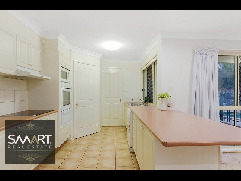 11 Ballybunion Drive, Parkwood QLD 4214