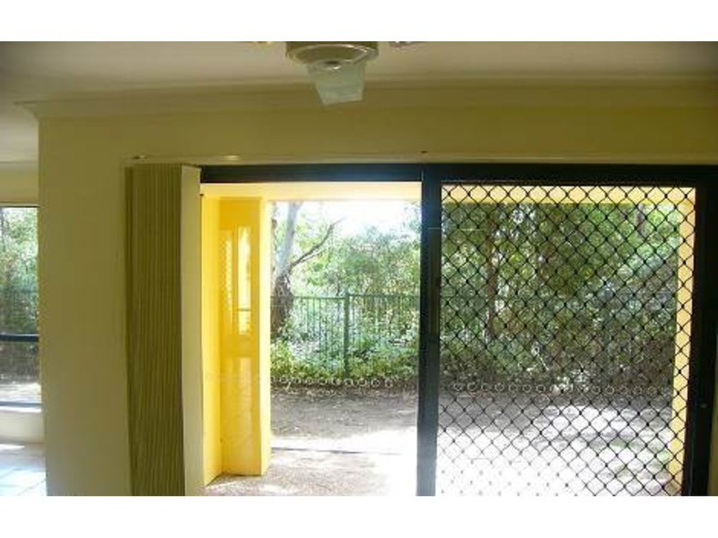 40 Christina Ryan Way, Arundel QLD 4214