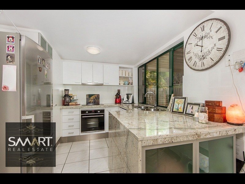 11/156 Greenacre Drive, Arundel QLD 4214