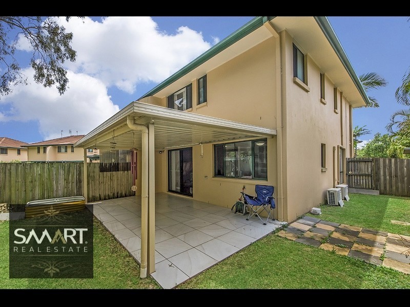 11/156 Greenacre Drive, Arundel QLD 4214