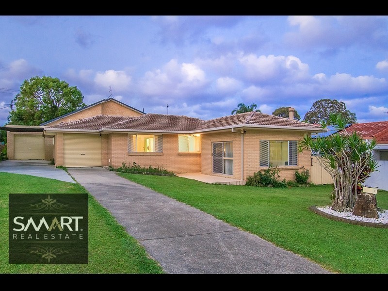 33 Inveray Avenue, Benowa Waters QLD 4217