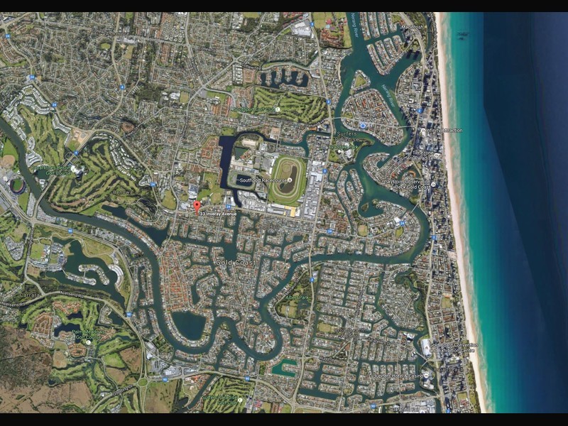 33 Inveray Avenue, Benowa Waters QLD 4217