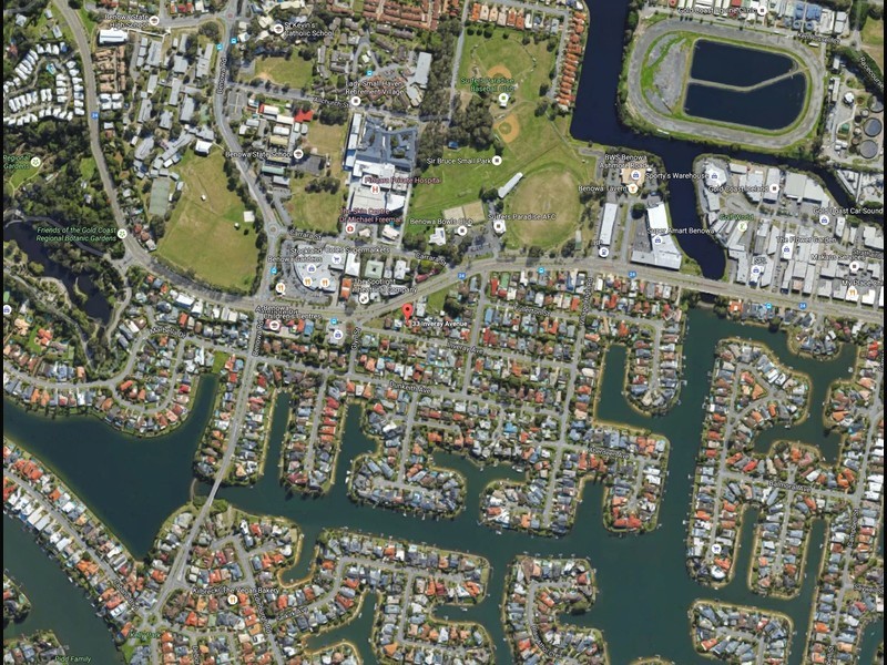 33 Inveray Avenue, Benowa Waters QLD 4217