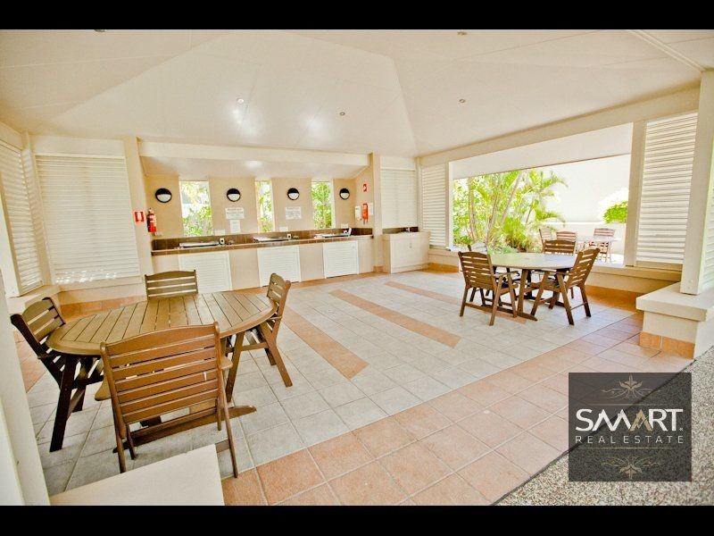 28 Northcliffe Terrace, Surfers Paradise QLD 4217