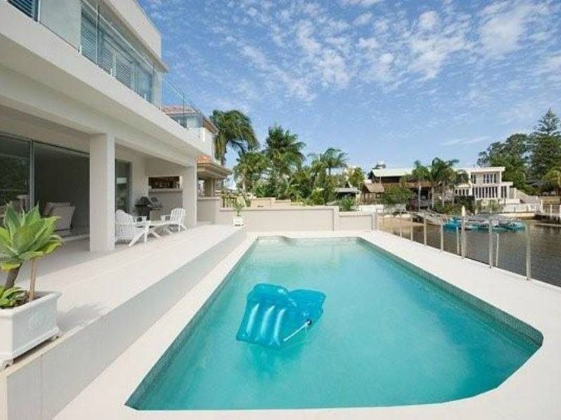 28 Salerno Street, Isle Of Capri QLD 4217