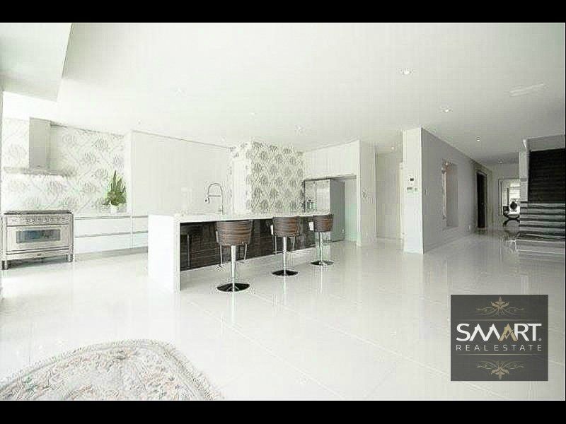 28 Salerno Street, Isle Of Capri QLD 4217