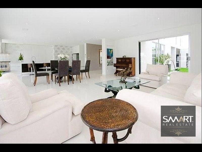 28 Salerno Street, Isle Of Capri QLD 4217