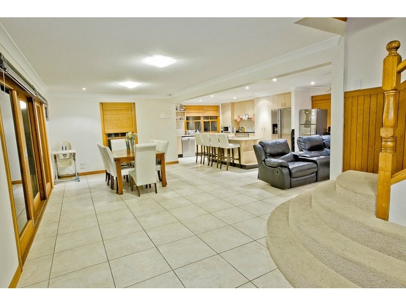 Highland Park QLD 4211