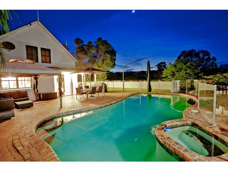 Highland Park QLD 4211