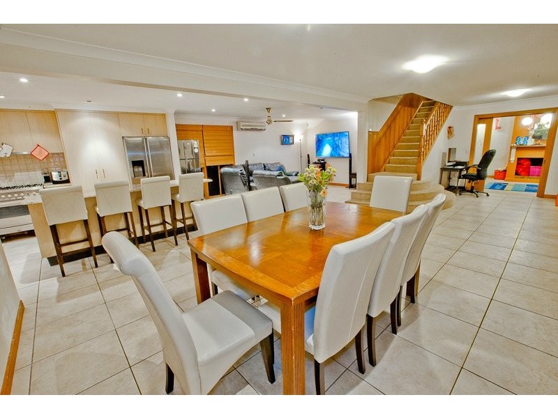 Highland Park QLD 4211