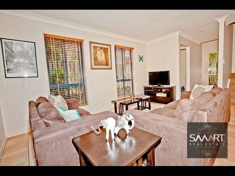 4/120 Pohlman Street, Southport QLD 4215