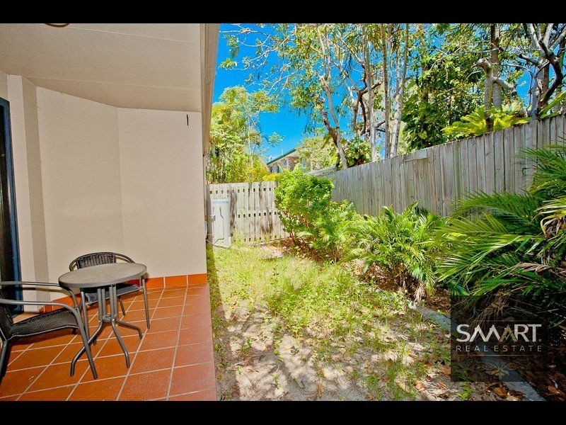 4/120 Pohlman Street, Southport QLD 4215