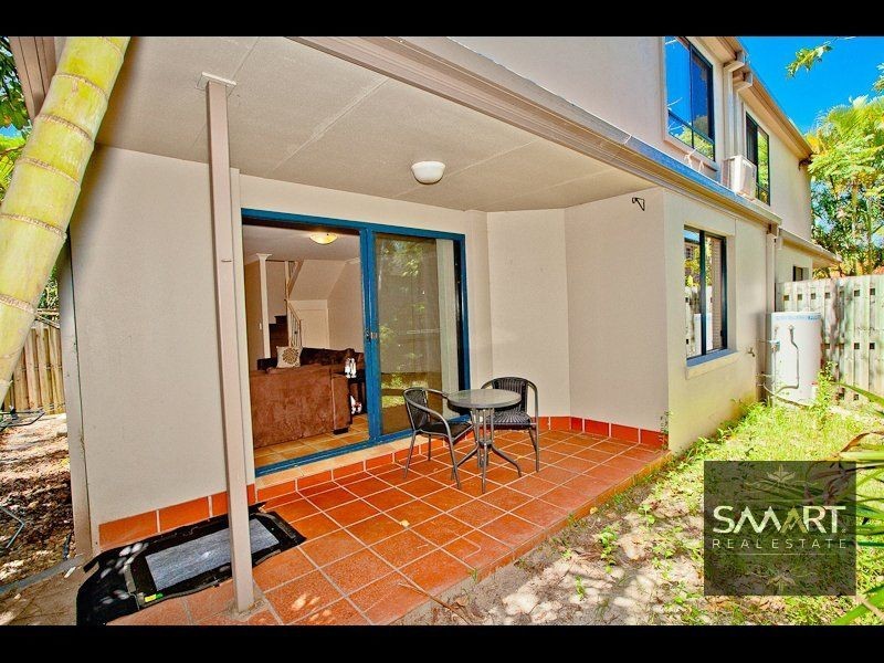 4/120 Pohlman Street, Southport QLD 4215