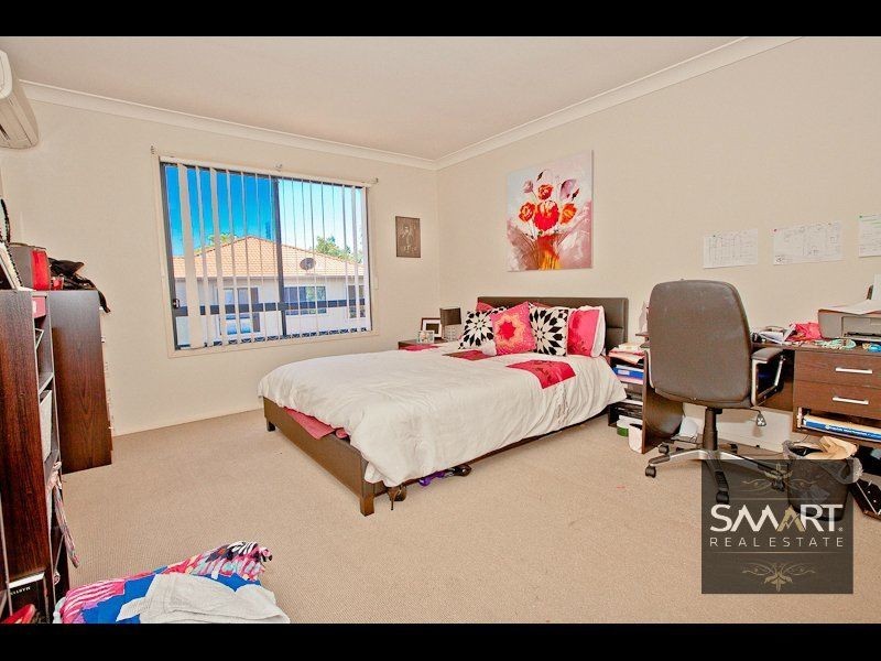 4/120 Pohlman Street, Southport QLD 4215