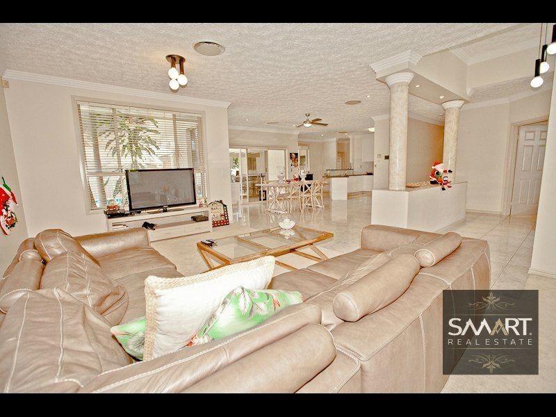 10 Kilbreck Street, Benowa Waters QLD 4217