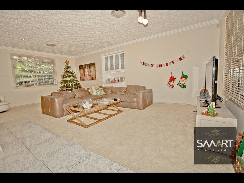 10 Kilbreck Street, Benowa Waters QLD 4217