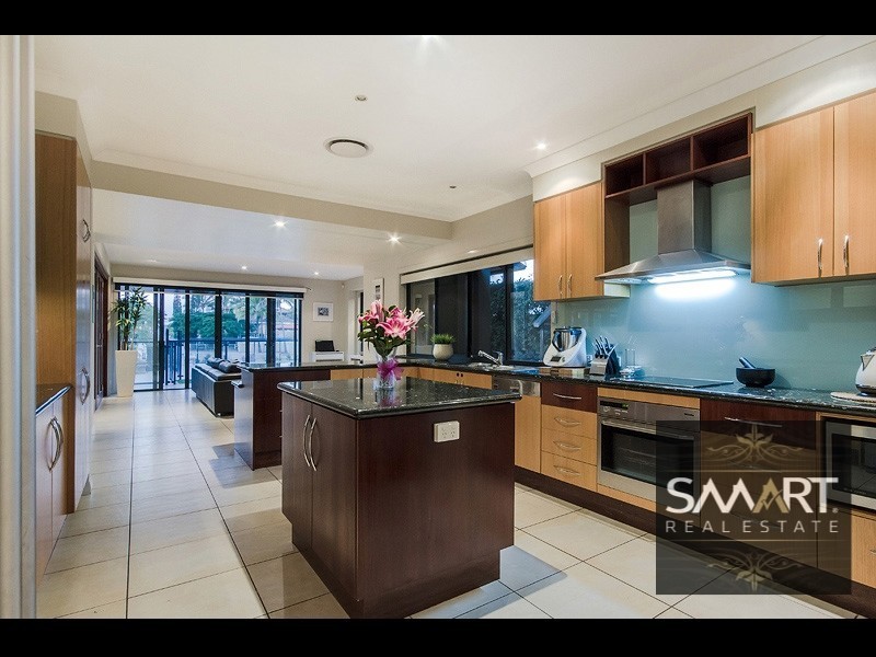 3 Inga Avenue, Surfers Paradise QLD 4217