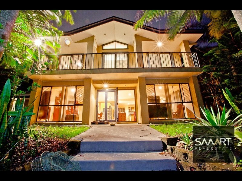 Broadbeach Waters QLD 4218