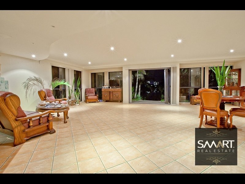 Broadbeach Waters QLD 4218