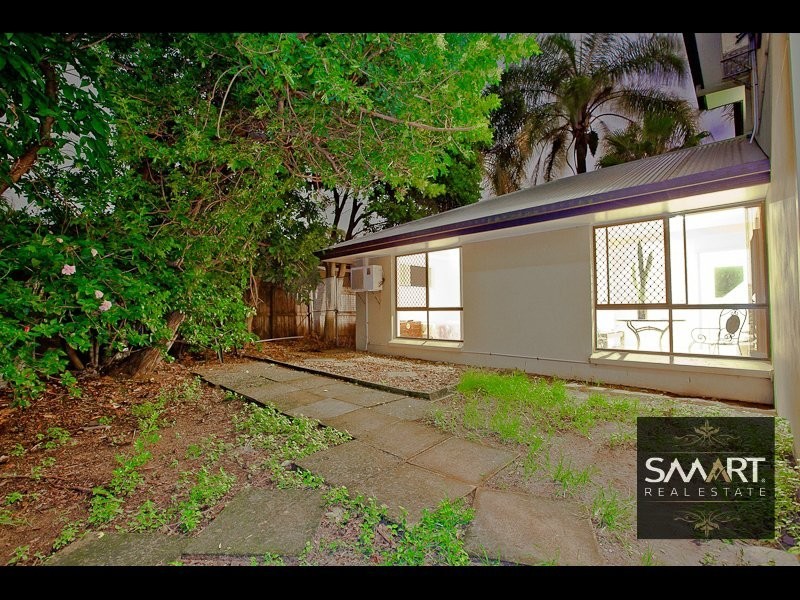 Broadbeach Waters QLD 4218