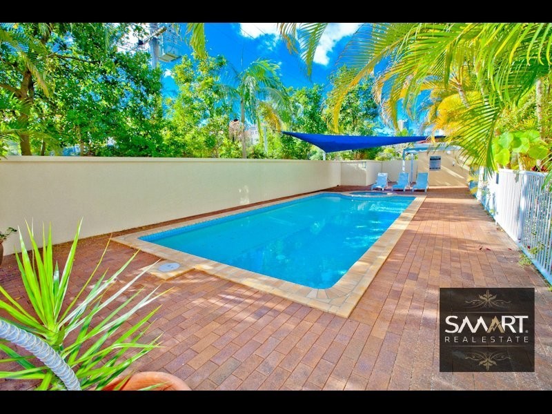 Chevron Island QLD 4217