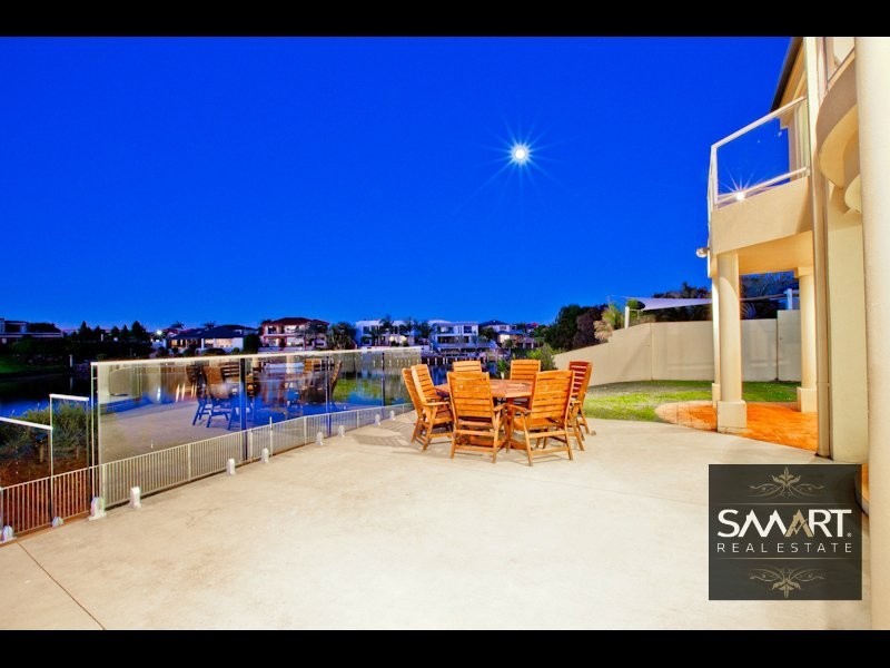 Clear Island Waters QLD 4226