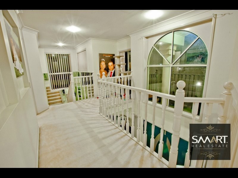 Clear Island Waters QLD 4226