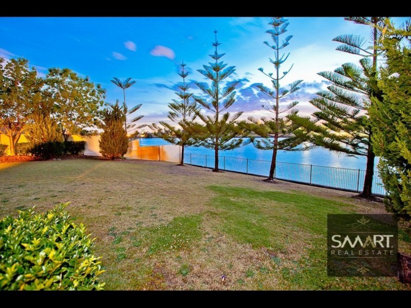 121-123 Commodore Drive, Surfers Paradise QLD 4217