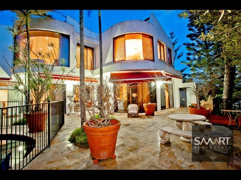 121-123 Commodore Drive, Surfers Paradise QLD 4217