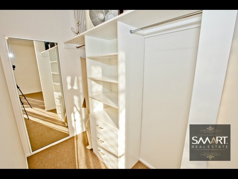 Chevron Island QLD 4217