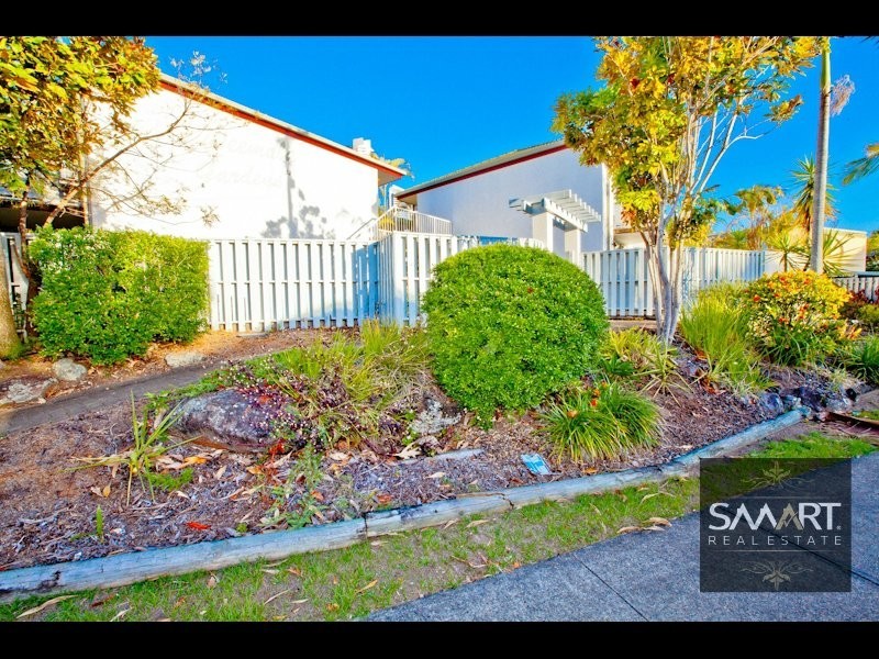 Chevron Island QLD 4217