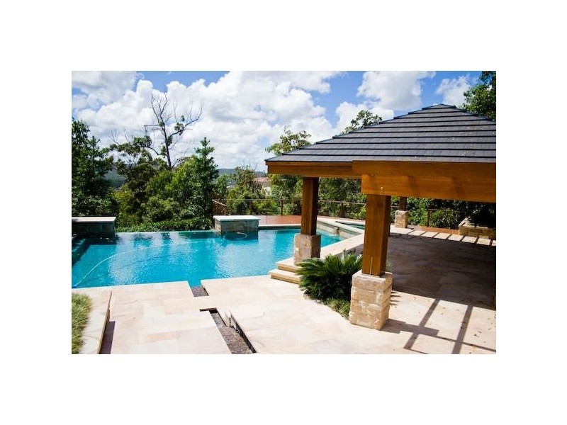 Highland Park QLD 4211