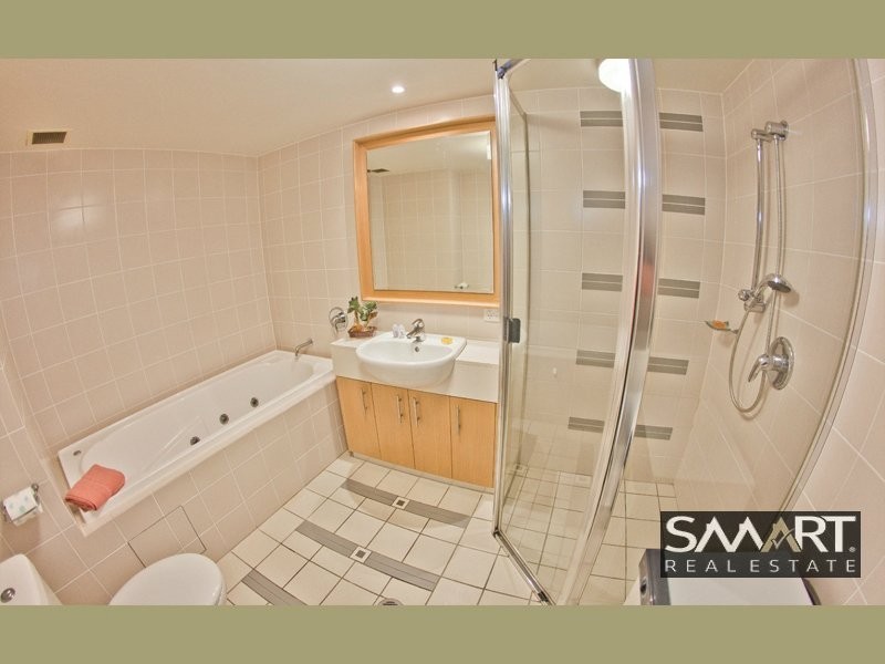 Hope Island QLD 4212