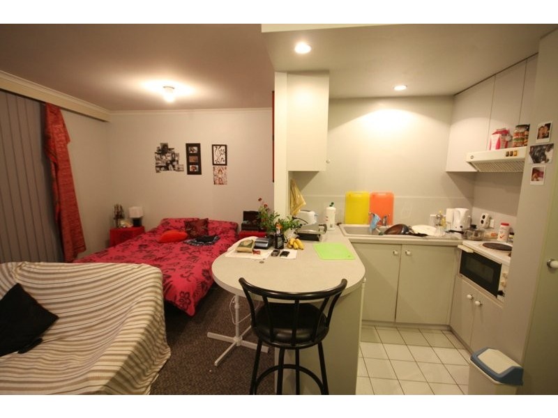 Chevron Island QLD 4217