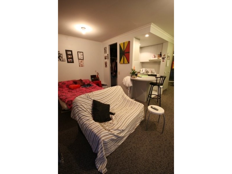 Chevron Island QLD 4217