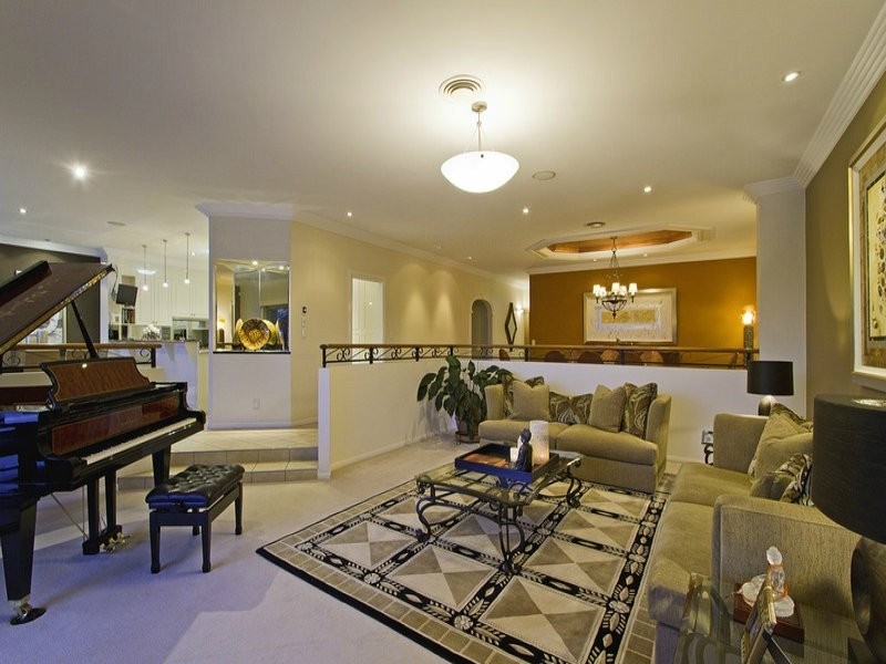 Isle Of Capri QLD 4217