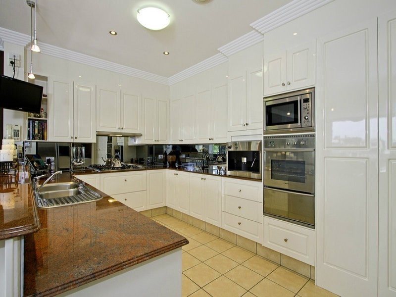 Isle Of Capri QLD 4217