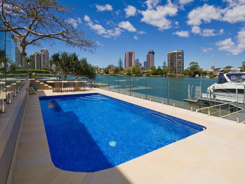 Isle Of Capri QLD 4217