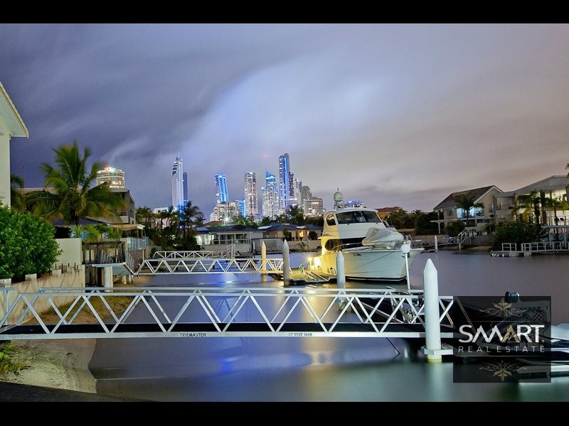 Paradise Waters QLD 4217