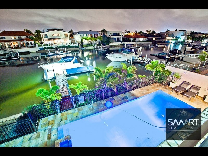Paradise Waters QLD 4217