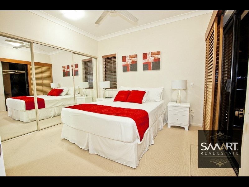 Chevron Island QLD 4217