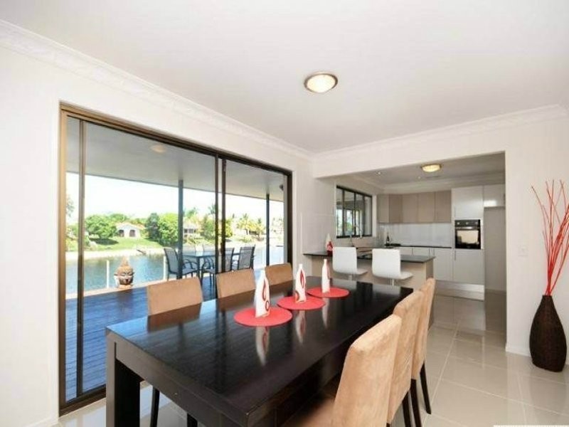 Broadbeach Waters QLD 4218