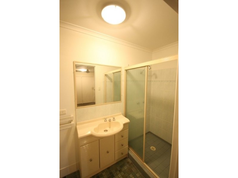 Paradise Point QLD 4216